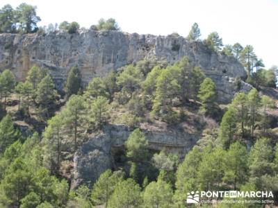 Alto Tajo en grupo - Senderismo Hundido de Armallones; trekking; sierra de gredos